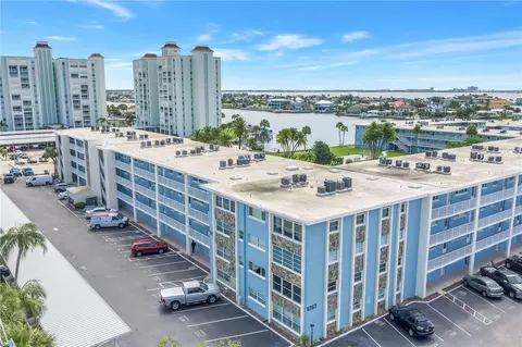 300 64th Ave #117, Saint Pete Beach, FL 33706