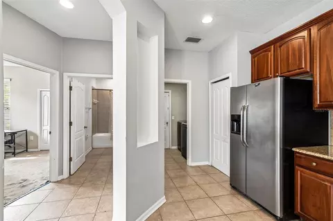 Entry Way - 11435 Cambray Creek Loop, Riverview, FL 33579 photo 2 of 5