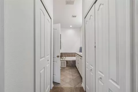 Entry Way - 11435 Cambray Creek Loop, Riverview, FL 33579 photo 5 of 5