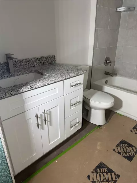 Bath - 34281 Manuel St, Webster, FL 33597 photo 3 of 5
