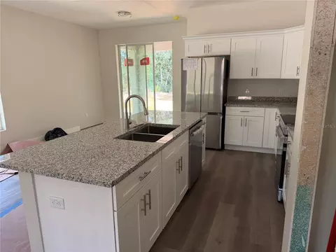Kitchen - 34281 Manuel St, Webster, FL 33597 photo 3 of 4