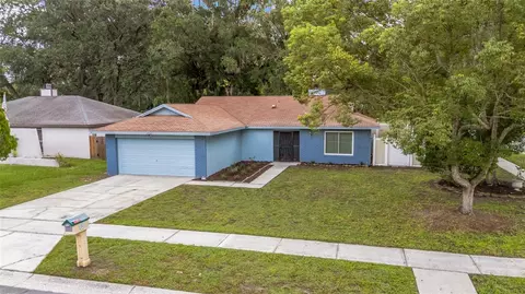 Exterior - 17717 Cranbrook Dr, Lutz, FL 33549 photo 3 of 11