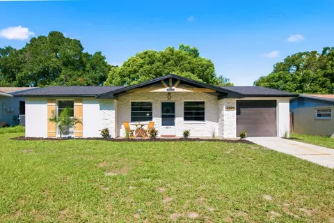 6241 Maplewood Dr, New Port Richey, FL 34653
