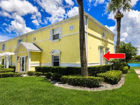 118 Pompano Dr SE #B, Saint Petersburg, FL 33705