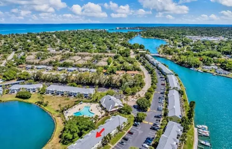 118 Pompano Dr SE #B, Saint Petersburg, FL 33705