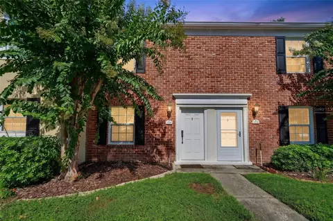 13747 Juniper Blossom Dr, Tampa, FL 33618