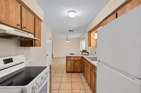 Kitchen - 10394 Upton St, Spring Hill, FL 34608 photo 3 of 5