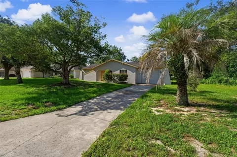 Exterior - 10394 Upton St, Spring Hill, FL 34608 photo 2 of 9