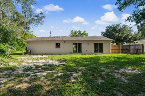 Exterior - 10394 Upton St, Spring Hill, FL 34608 photo 7 of 9