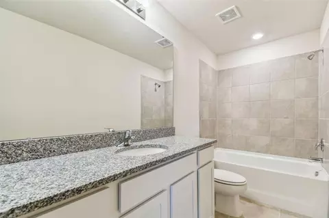 Bath - 9838 Crescent Moon Dr, Riverview, FL 33578 photo 3 of 3