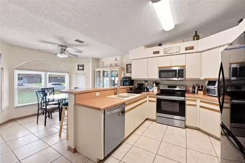 Kitchen - 5552 Flint Rd, Cocoa, FL 32927 photo 1 of 2