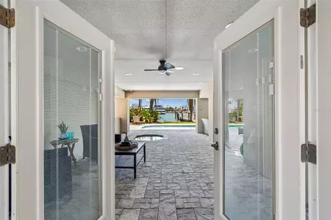 Entry Way - 136 Devon Dr, Clearwater Beach, FL 33767 photo 7 of 7