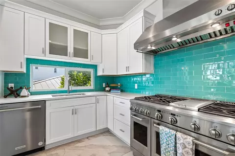 Kitchen - 136 Devon Dr, Clearwater Beach, FL 33767 photo 5 of 8
