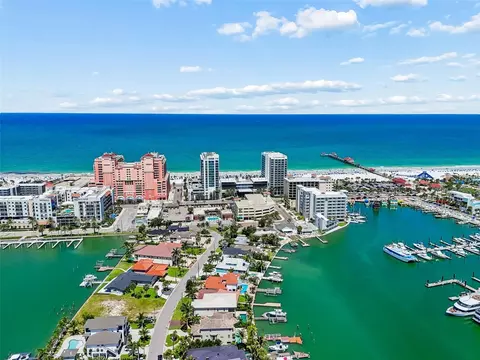 View/Area - 136 Devon Dr, Clearwater Beach, FL 33767 photo 8 of 10
