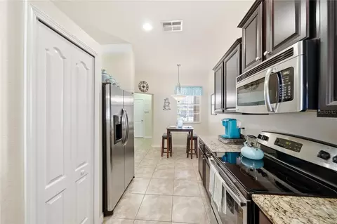 Kitchen - 9477 Trumpet Vine Loop, Trinity, FL 34655 photo 4 of 4