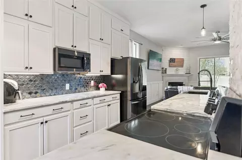Kitchen - 1701 Keswick Rd, Saint Augustine, FL 32084 photo 6 of 8