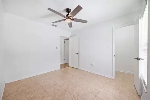Bedroom - 1705 Cinnabar Ct, Brandon, FL 33510 photo 6 of 6
