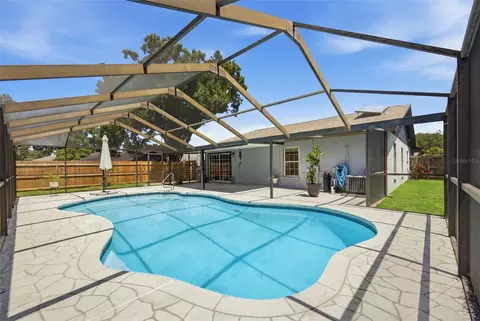 Exterior - 1705 Cinnabar Ct, Brandon, FL 33510 photo 3 of 13
