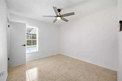 Bedroom - 1705 Cinnabar Ct, Brandon, FL 33510 photo 5 of 6