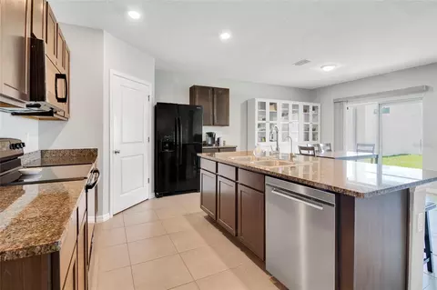 Kitchen - 10213 Golden Light Ct, Riverview, FL 33578 photo 1 of 2