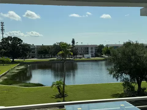 6000 20th St #141, Saint Petersburg, FL 33714