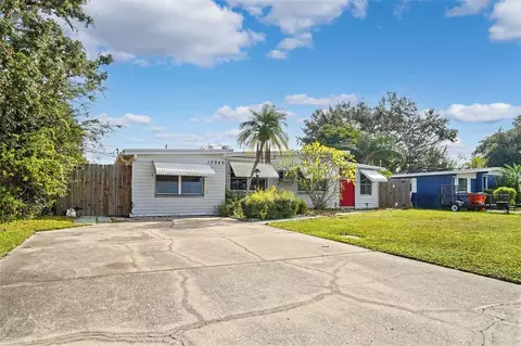 Exterior - 10949 105th St, Largo, FL 33773 photo 3 of 7