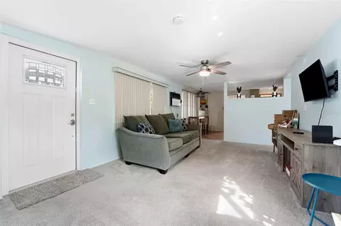 Living - 10949 105th St, Largo, FL 33773 photo 1 of 3