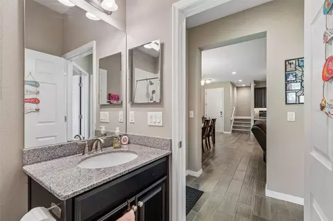 Entry Way - 18907 Cornuta St, Lutz, FL 33558 photo 7 of 8
