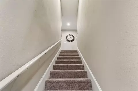 Entry Way - 18907 Cornuta St, Lutz, FL 33558 photo 3 of 8