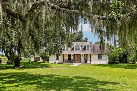 408 Holloway Rd, Plant City, FL 33567