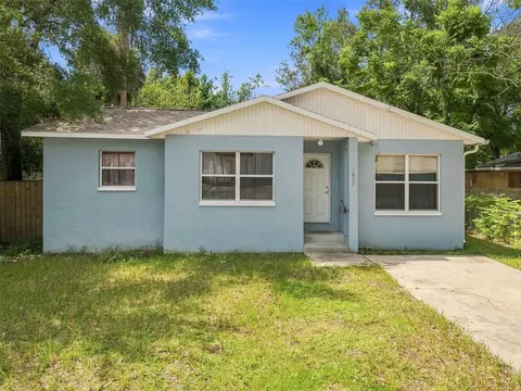 1037 E Yukon St, Tampa, FL 33604