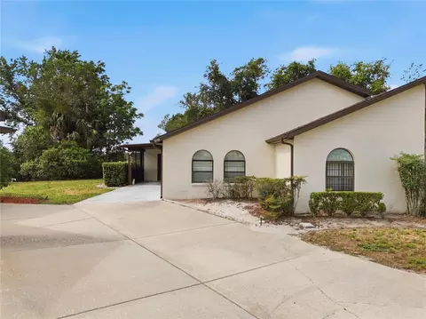 9199 Lingrove Rd, Weeki Wachee, FL 34613