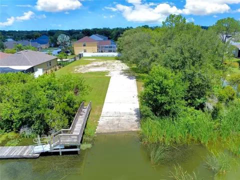 View/Area - 2002 Rain Dance Pl, Brandon, FL 33510 photo 23 of 26