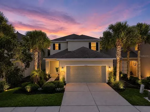 16065 Bella Woods Dr, Tampa, FL 33647