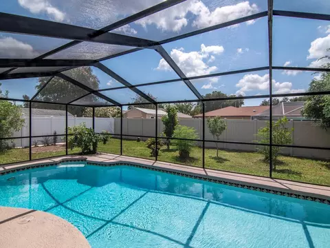Exterior - 3116 Indigo Pl, Seffner, FL 33584 photo 8 of 24