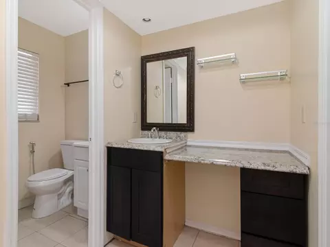 Bath - 3116 Indigo Pl, Seffner, FL 33584 photo 1 of 4