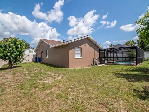 Exterior - 3116 Indigo Pl, Seffner, FL 33584 photo 17 of 24