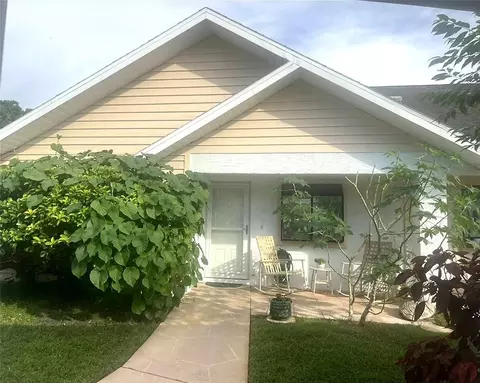 10706 Laquinta Dr, New Port Richey, FL 34654
