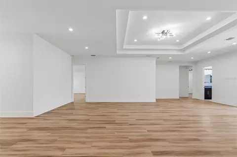 Living - 2914 W Walnut St, Tampa, FL 33607 photo 2 of 5