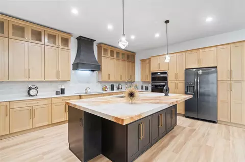 Kitchen - 2914 W Walnut St, Tampa, FL 33607 photo 1 of 14