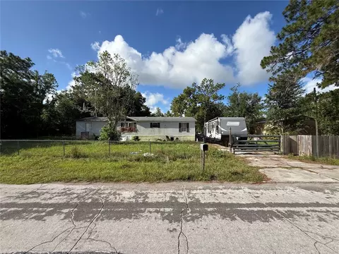 6672 W Edgewood Ln, Homosassa, FL 34448