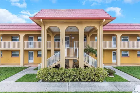 1301 S Hercules Ave #15, Clearwater, FL 33764