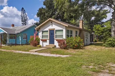 1601 54th St S, Gulfport, FL 33707