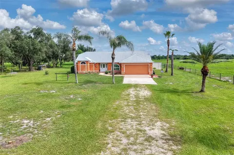9111 Lake Buffum Rd N, Fort Meade, FL 33841