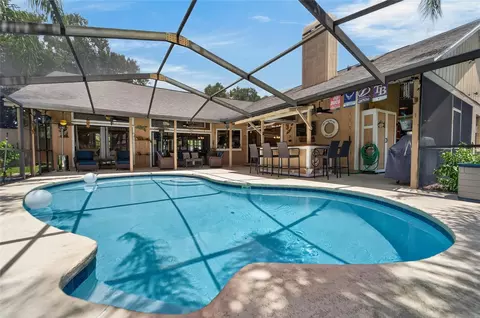 Exterior - 2317 Eagle Bluff Dr, Valrico, FL 33596 photo 3 of 16