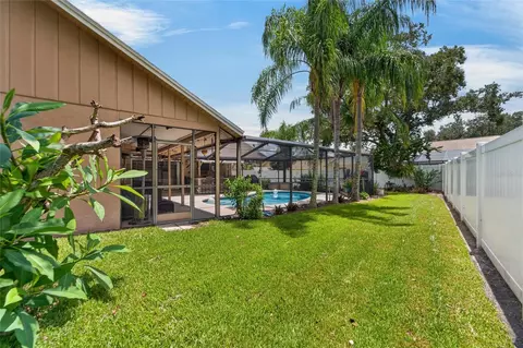 Exterior - 2317 Eagle Bluff Dr, Valrico, FL 33596 photo 13 of 16
