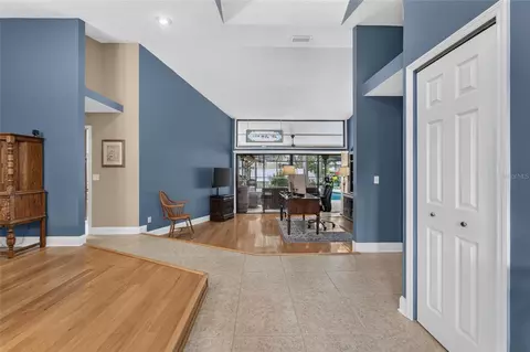 Entry Way - 2317 Eagle Bluff Dr, Valrico, FL 33596 photo 2 of 3