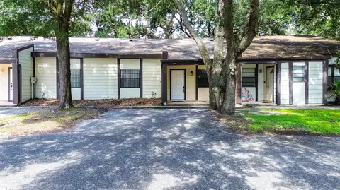 10306 Councils Way, Temple Terrace, FL 33617