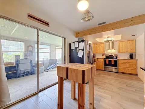 Kitchen - 602 Mindy Dr, Largo, FL 33771 photo 7 of 7