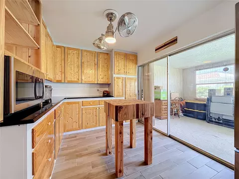 Kitchen - 602 Mindy Dr, Largo, FL 33771 photo 4 of 7